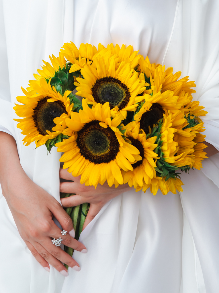 Flowers with Meaning: Perfect Gifts for Graduation Day