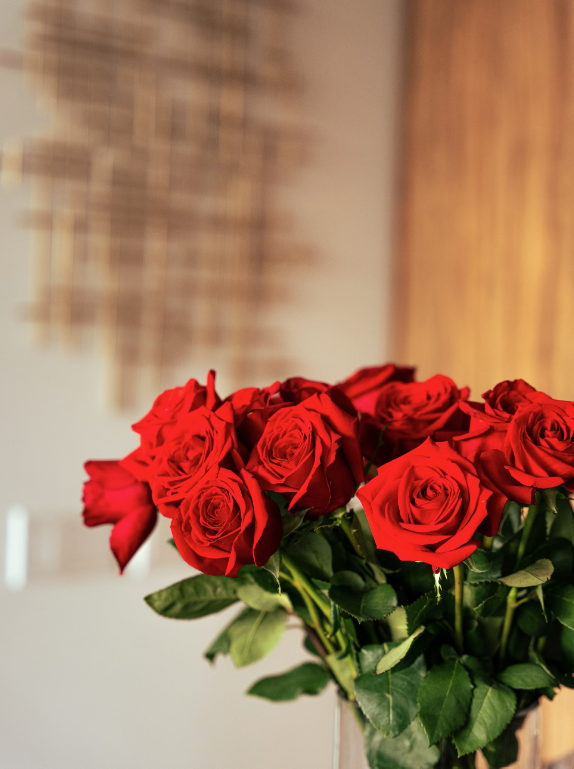 First Date Ideas and Last-Minute Tips with Bouquet Delivery and More