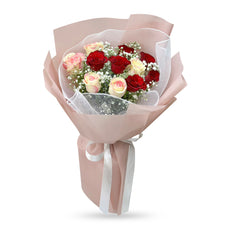 "Heart Gift" Bouquet of 10 Red and Pink Roses - Phuket
