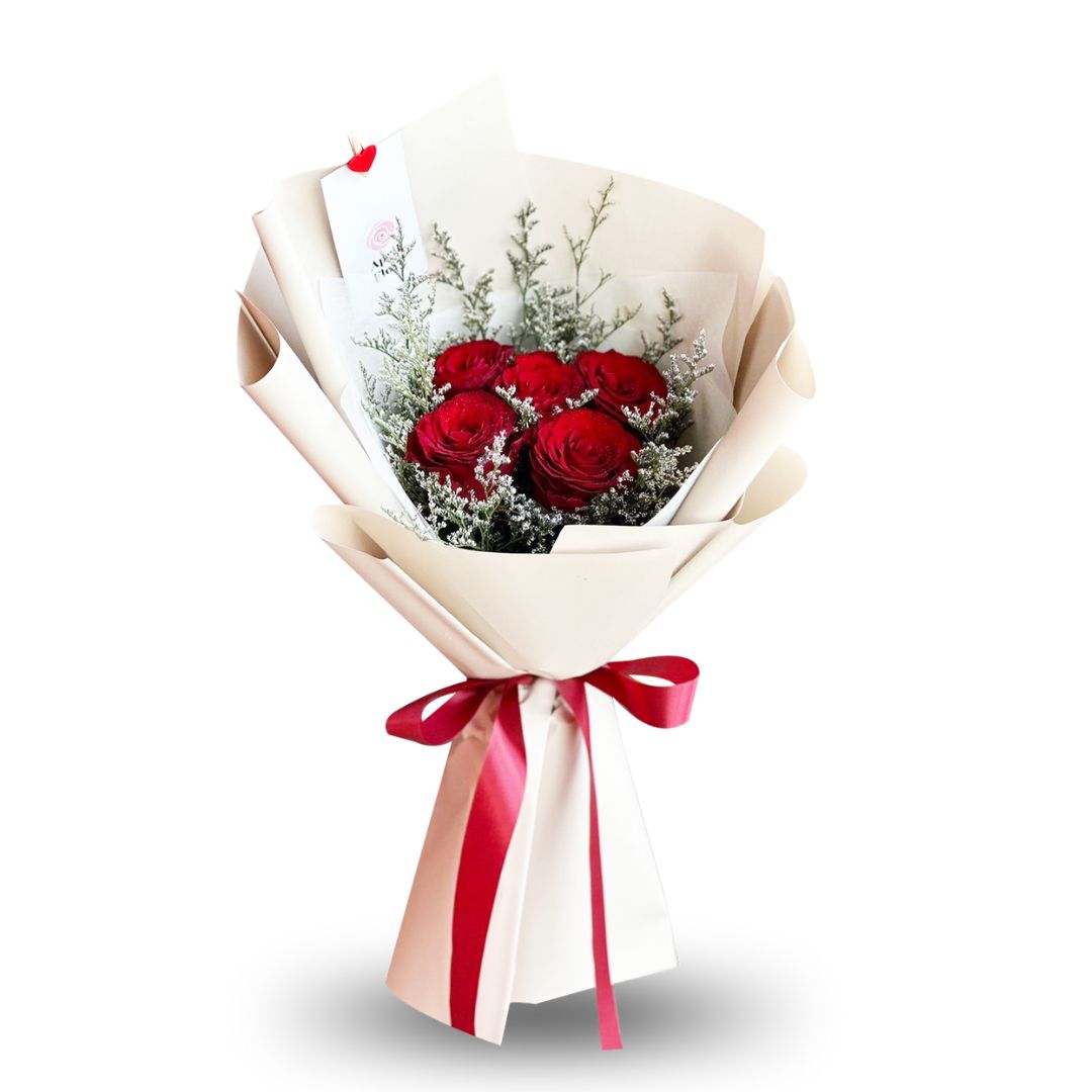 "Honey" bouquet of 5 red roses