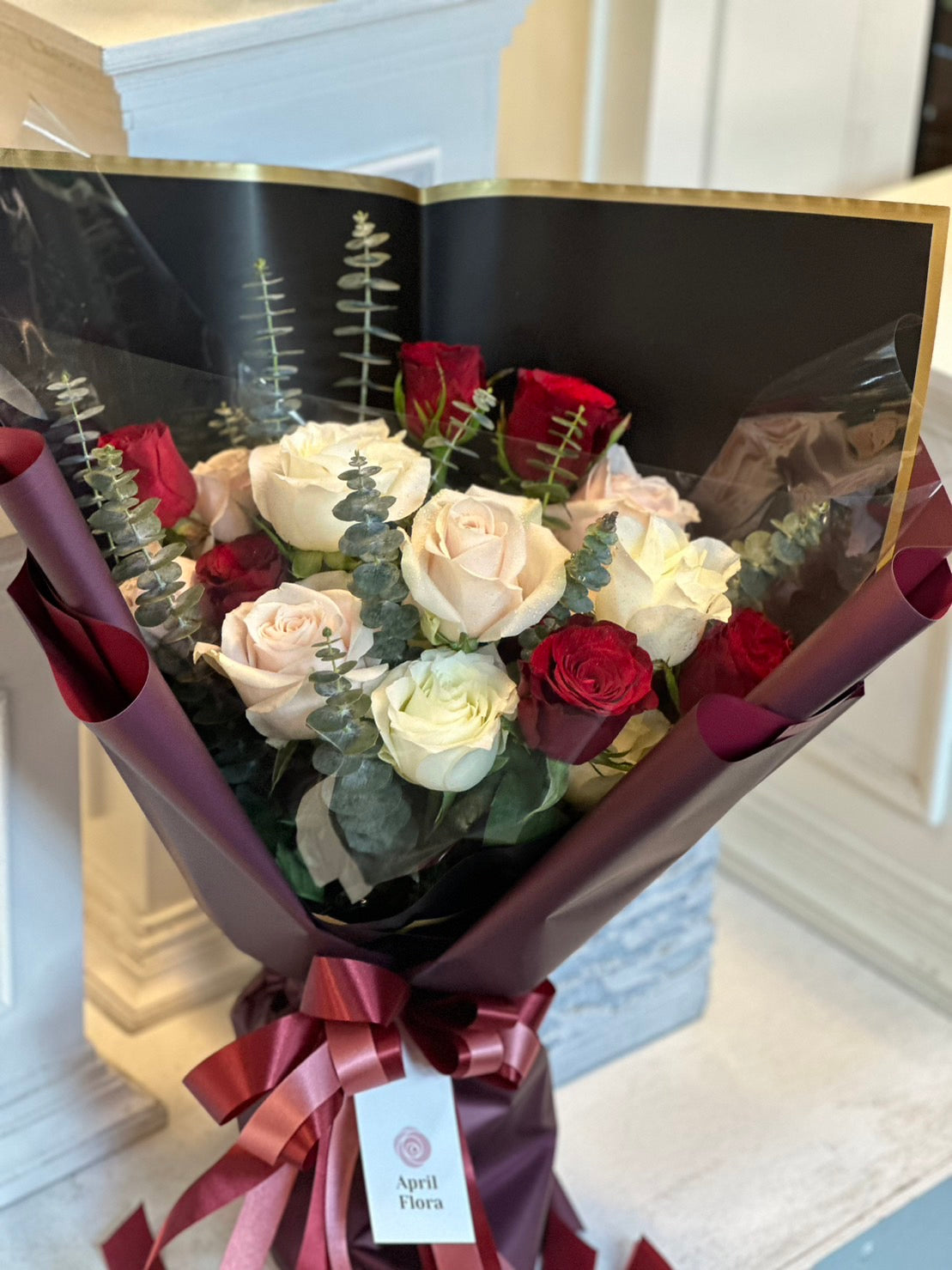 Twenty Roses Hearty Bouquet Of 20 Roses – April Flora